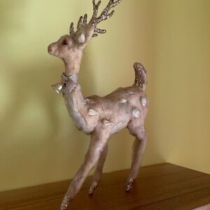 Antique Tan and Gold Reindeer Decor